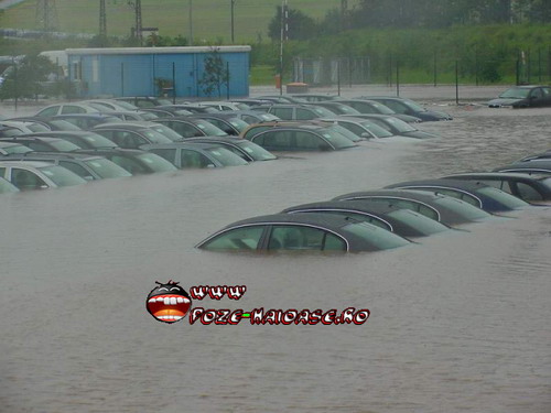 Inundatii, Masini Cu Apa